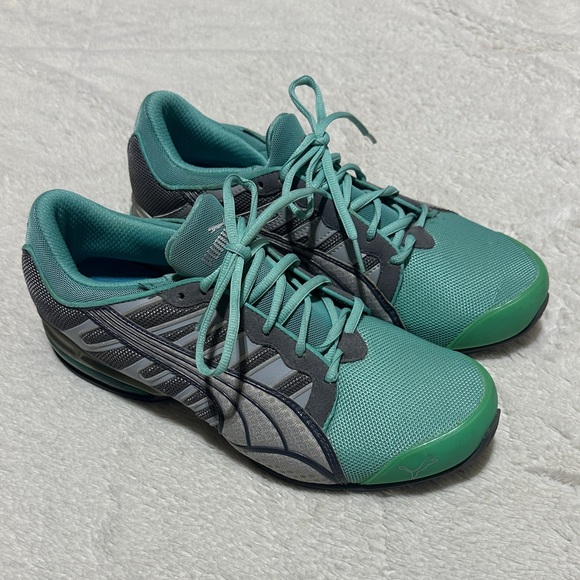 Puma | size 10 | green athletic shoes - Picture 1 of 9